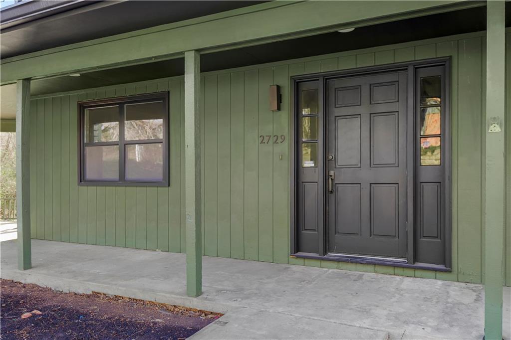 2729 Stratford Road Lawrence, KS 66049 - Photo 2 of 21