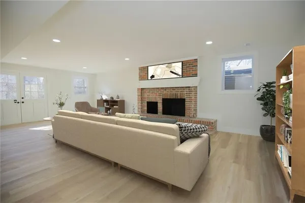 $729,900 | 2729 Stratford Road, Lawrence, KS 66049