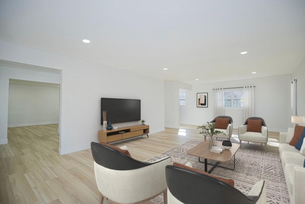 2729 Stratford Road Lawrence, KS 66049 - Photo 8 of 21