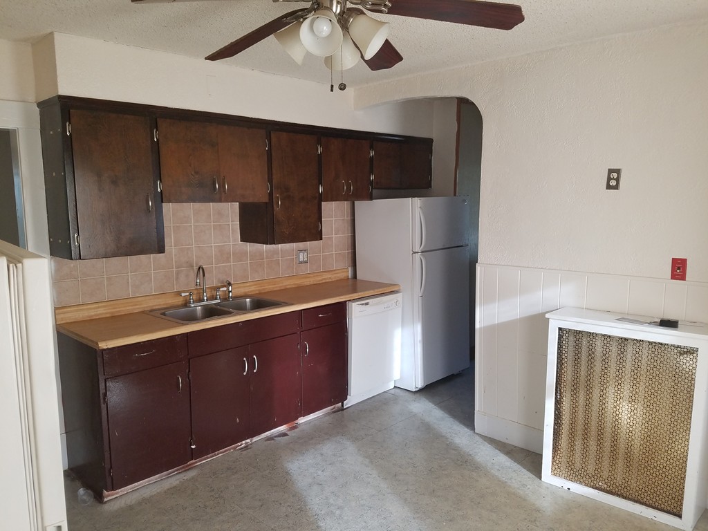 97-99 Miller Street Springfield, MA 01104 - Photo 4 of 14 Gallery Image 4