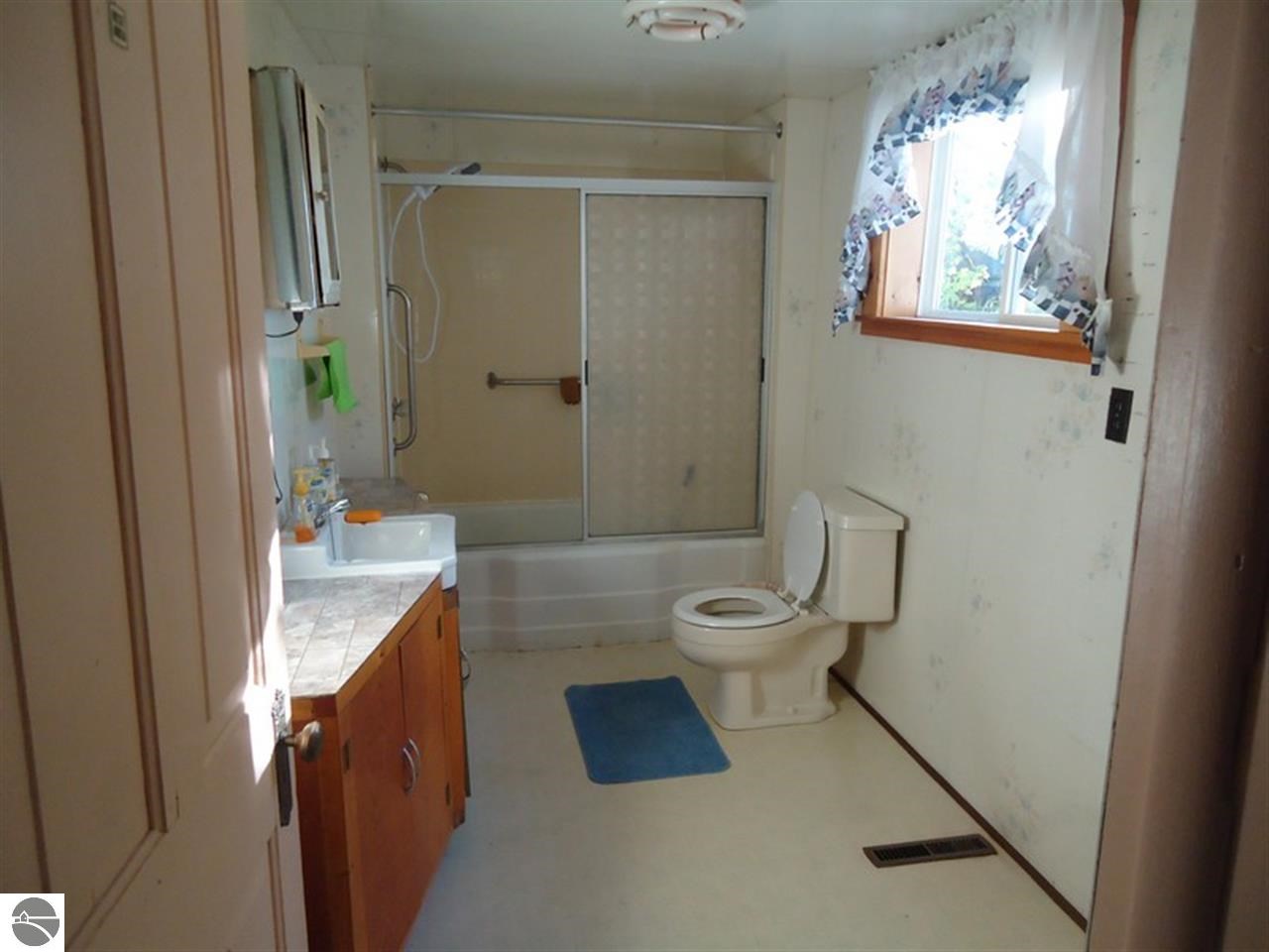 3830 Bowerman Road Kingsley, MI 49649 - Photo 19 of 26 1777246-18.JPG