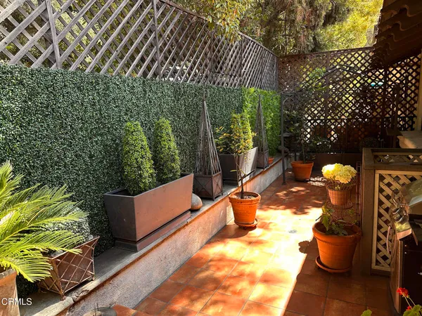 $1,538,000 | 70 North Arroyo Boulevard, Pasadena, CA 91105