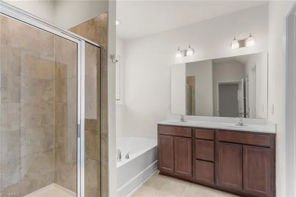 $389,900 | 831 Royal Oak Lane, Mebane, NC 27302