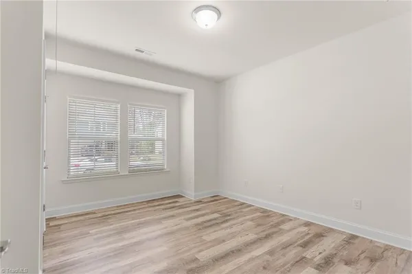 $389,900 | 831 Royal Oak Lane, Mebane, NC 27302