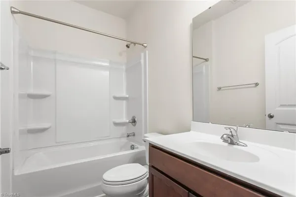 $389,900 | 831 Royal Oak Lane, Mebane, NC 27302