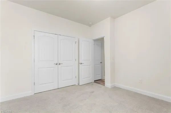 $389,900 | 831 Royal Oak Lane, Mebane, NC 27302