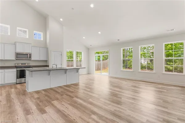 $389,900 | 831 Royal Oak Lane, Mebane, NC 27302