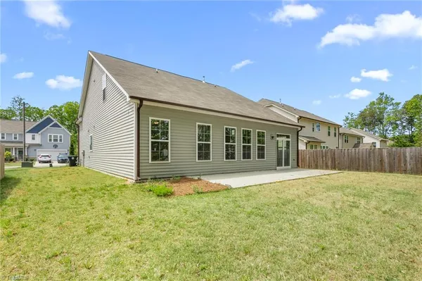 $389,900 | 831 Royal Oak Lane, Mebane, NC 27302