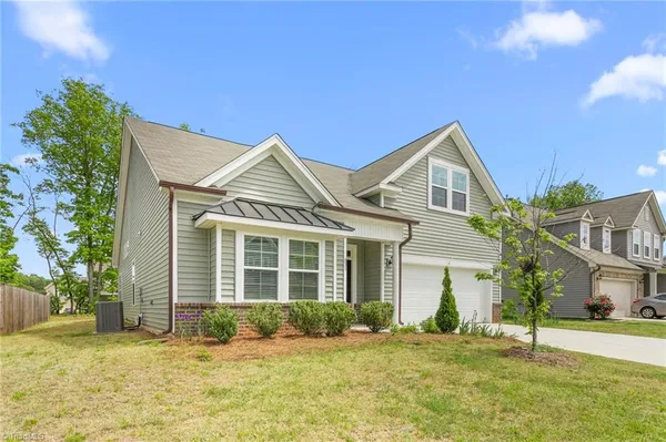 $389,900 | 831 Royal Oak Lane, Mebane, NC 27302