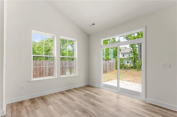 $389,900 | 831 Royal Oak Lane, Mebane, NC 27302