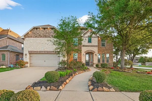 $430,000 | 422 Honeysuckle Vine Drive, Rosenberg, TX 77469
