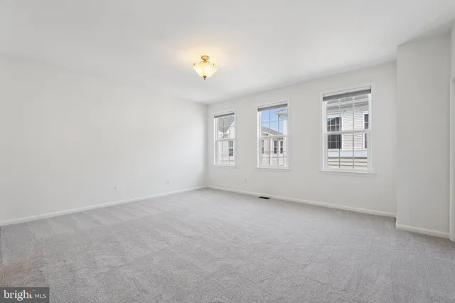 $2,850 | 24682 Lynette Springs Terrace, Chantilly, VA 20152