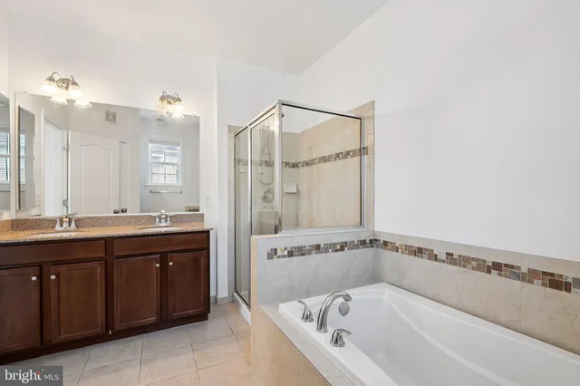 $2,850 | 24682 Lynette Springs Terrace, Chantilly, VA 20152