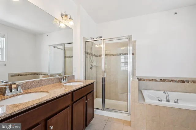 $2,850 | 24682 Lynette Springs Terrace, Chantilly, VA 20152