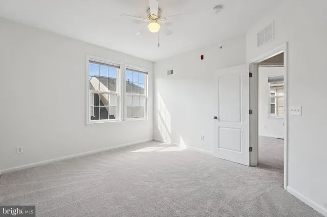 $2,850 | 24682 Lynette Springs Terrace, Chantilly, VA 20152