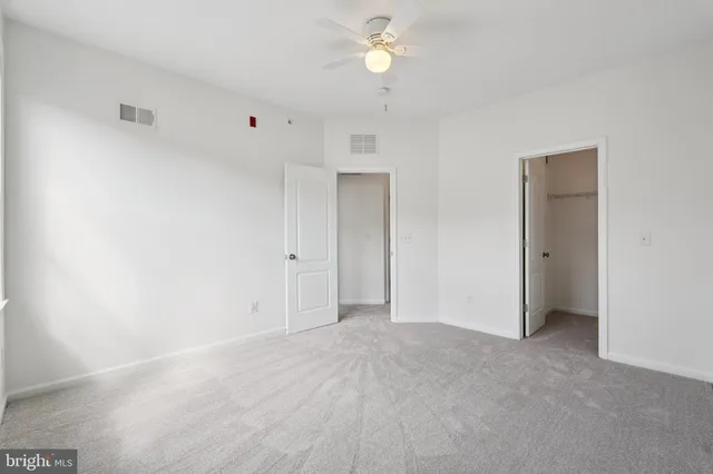 $2,850 | 24682 Lynette Springs Terrace, Chantilly, VA 20152