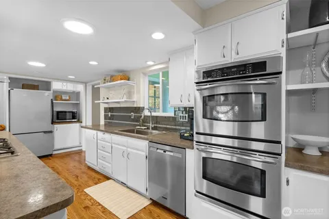 $755,000 | 7704 45th St Court West, University Place, WA 98466