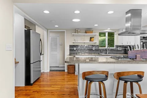 $755,000 | 7704 45th St Court West, University Place, WA 98466