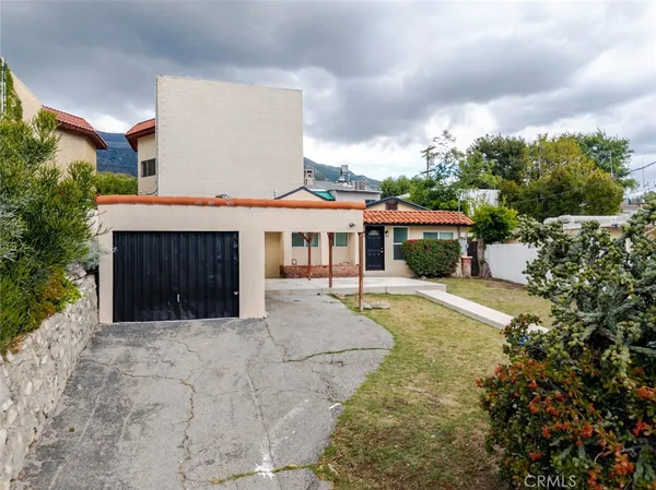 $830,000 | 3643 1st Avenue, La Crescenta, CA 91214