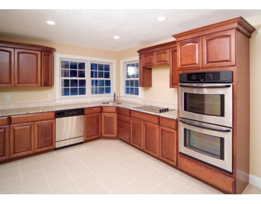 786 State Road, Unit D Plymouth, MA 02360 - Photo 3 of 9 Gallery Image 3