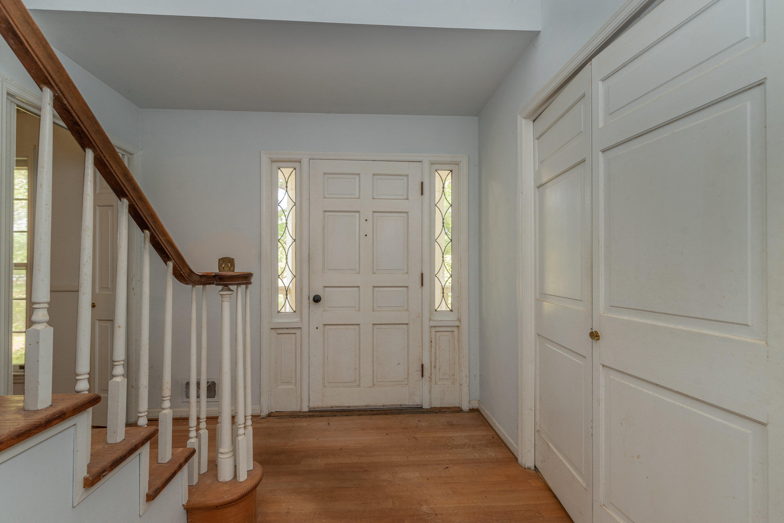 5820 Springfield Road Williston, SC 29853 - Photo 4 of 46 Entrance Foyer