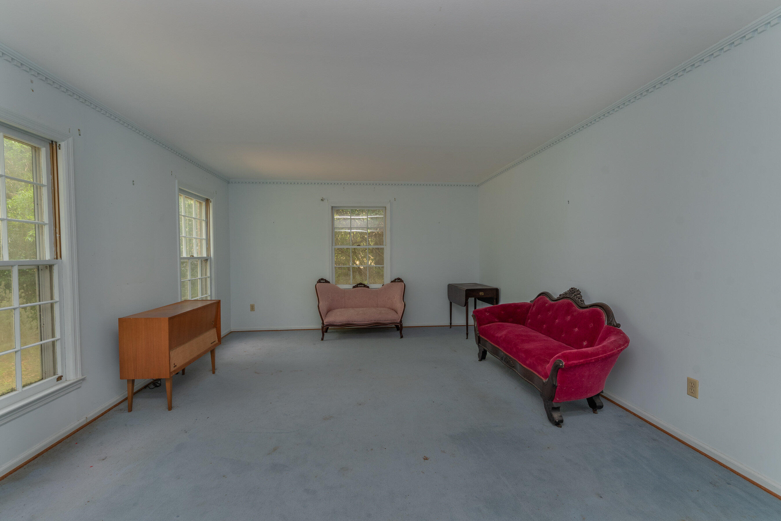 5820 Springfield Road Williston, SC 29853 - Photo 5 of 46 Living Room