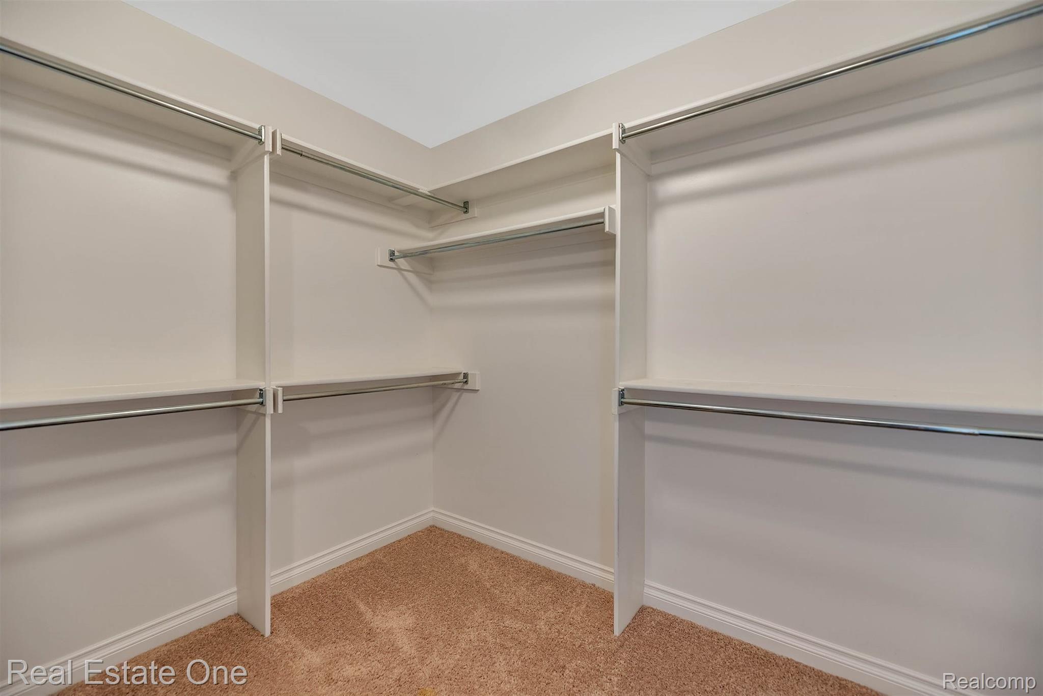 2452 Walnut View Drive Howell, MI 48855 - Photo 34 of 39 39-2452 Walnut View Dr-WindowStill-Real-Estate-Photography-39.jpg