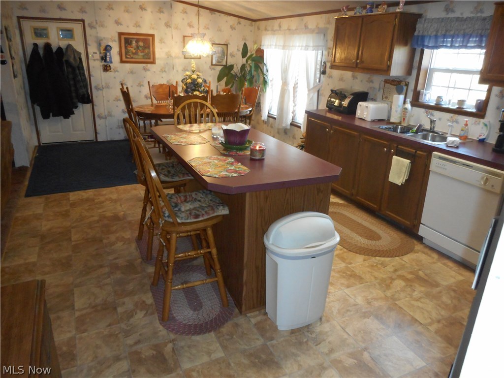 360 Ellsworth Bailey Road Warren, OH 44481 - Photo 2 of 12