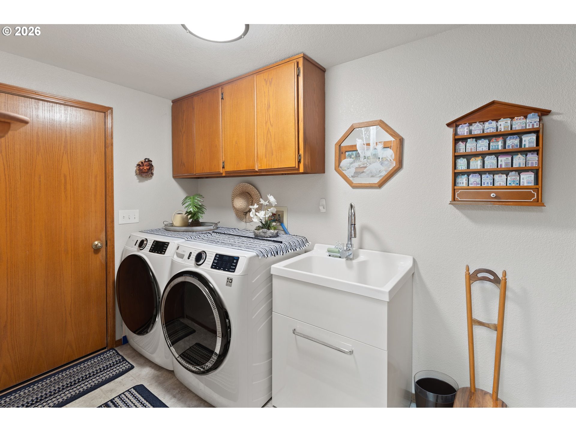 2164 Russell Road Merlin, OR 97532 - Photo 20 of 45