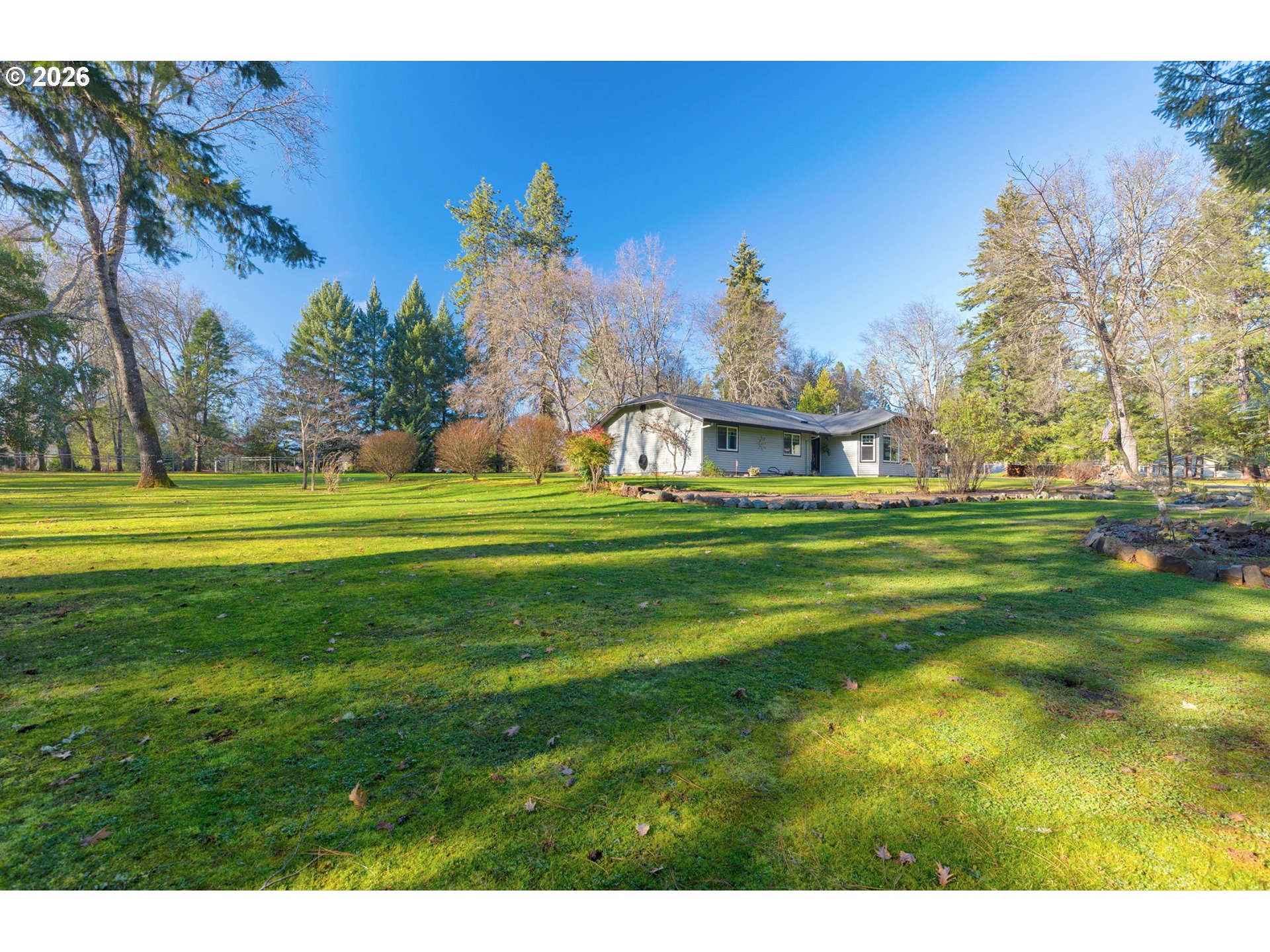 2164 Russell Road Merlin, OR 97532 - Photo 7 of 45