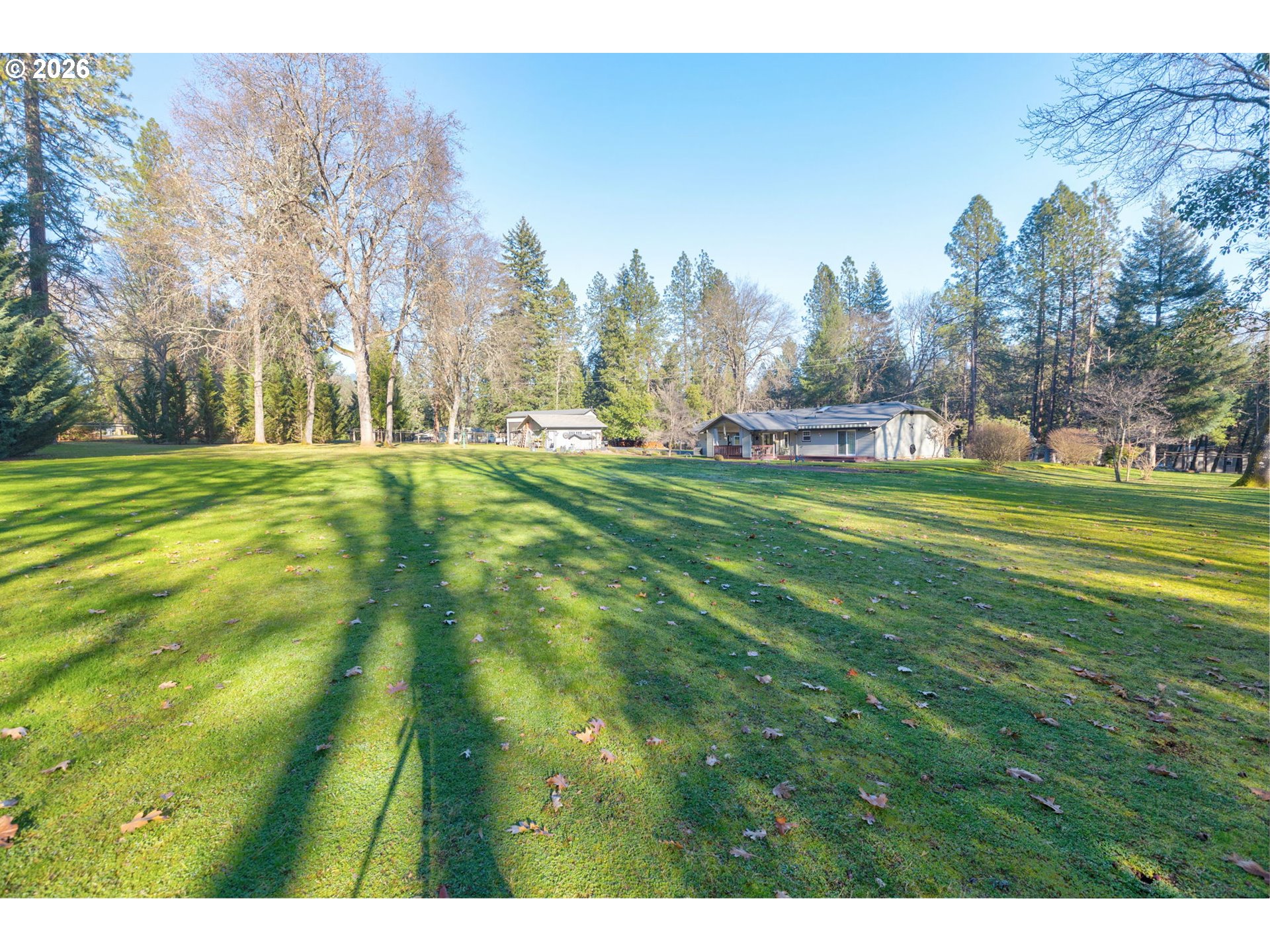 2164 Russell Road Merlin, OR 97532 - Photo 10 of 45