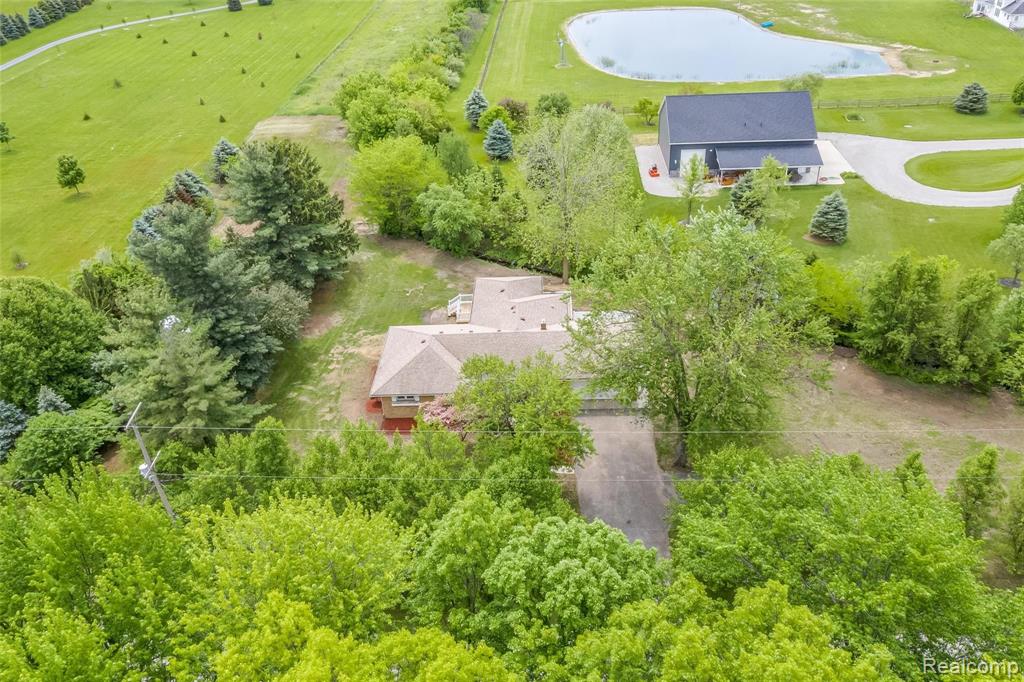 2475 Rauch Road Temperance, MI 48182 - Photo 34 of 46