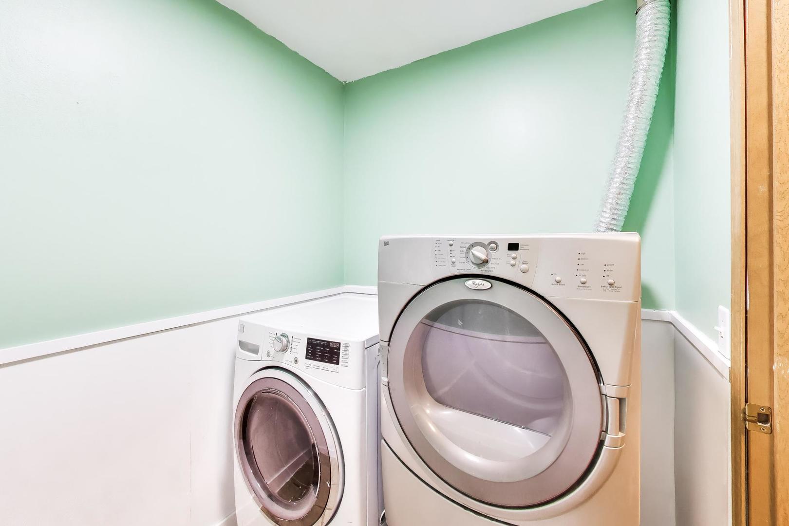 367 Stonington Place, Unit 367 South Elgin, IL 60177 - Photo 17 of 36