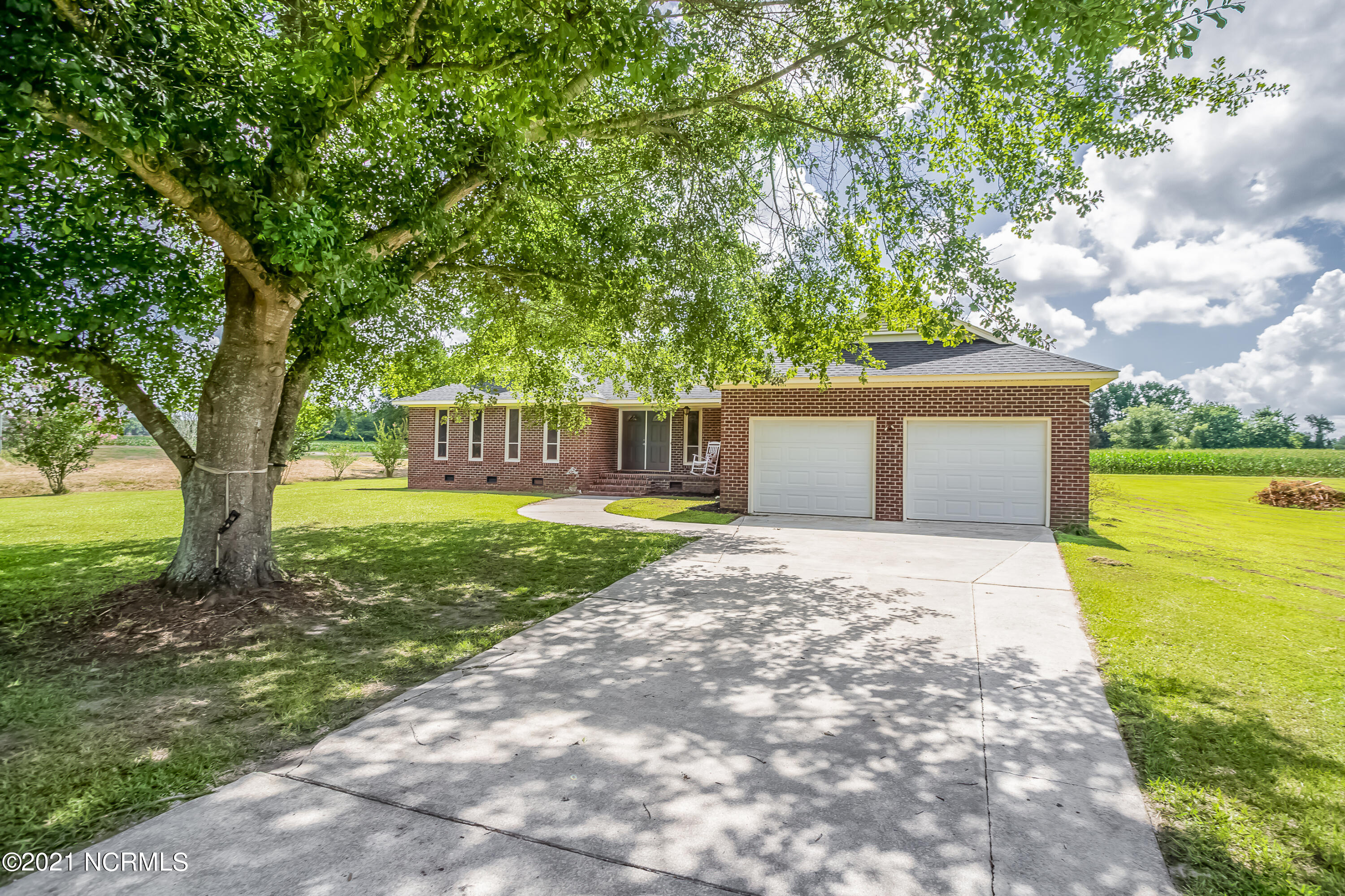 147 Turtle Shell Road Richlands, NC 28574 - Photo 1 of 54 Front
