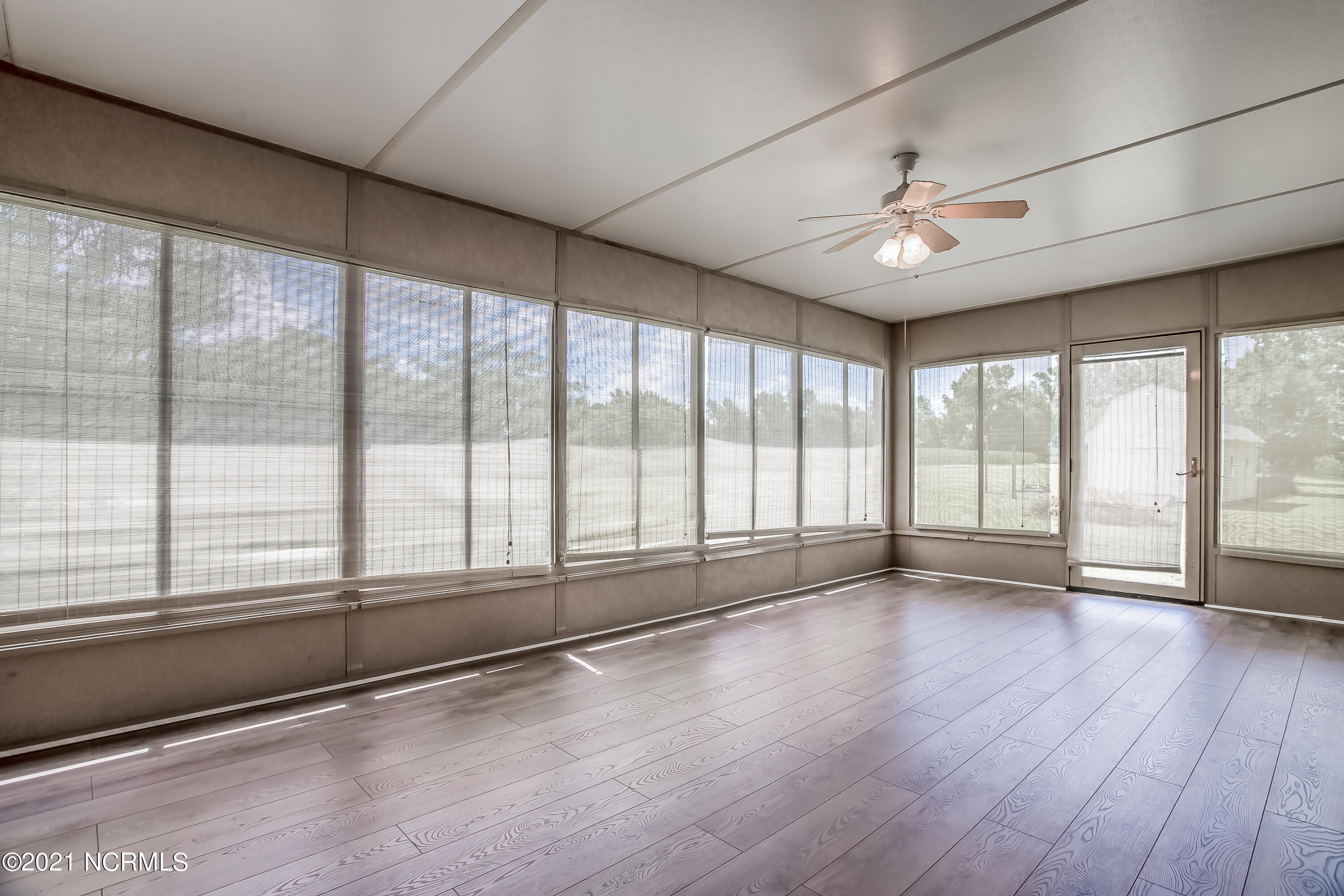 147 Turtle Shell Road Richlands, NC 28574 - Photo 41 of 54 SunRoom