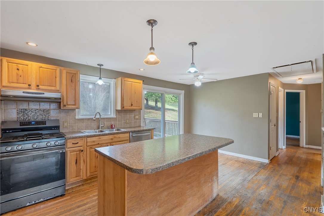 3617 Warners Road Camillus, NY 13209 - Photo 16 of 31 Now let's head down the hallway to our right and l