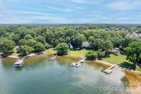 $2,200,000 | 7423 Norman Island Drive, Cornelius, NC 28031