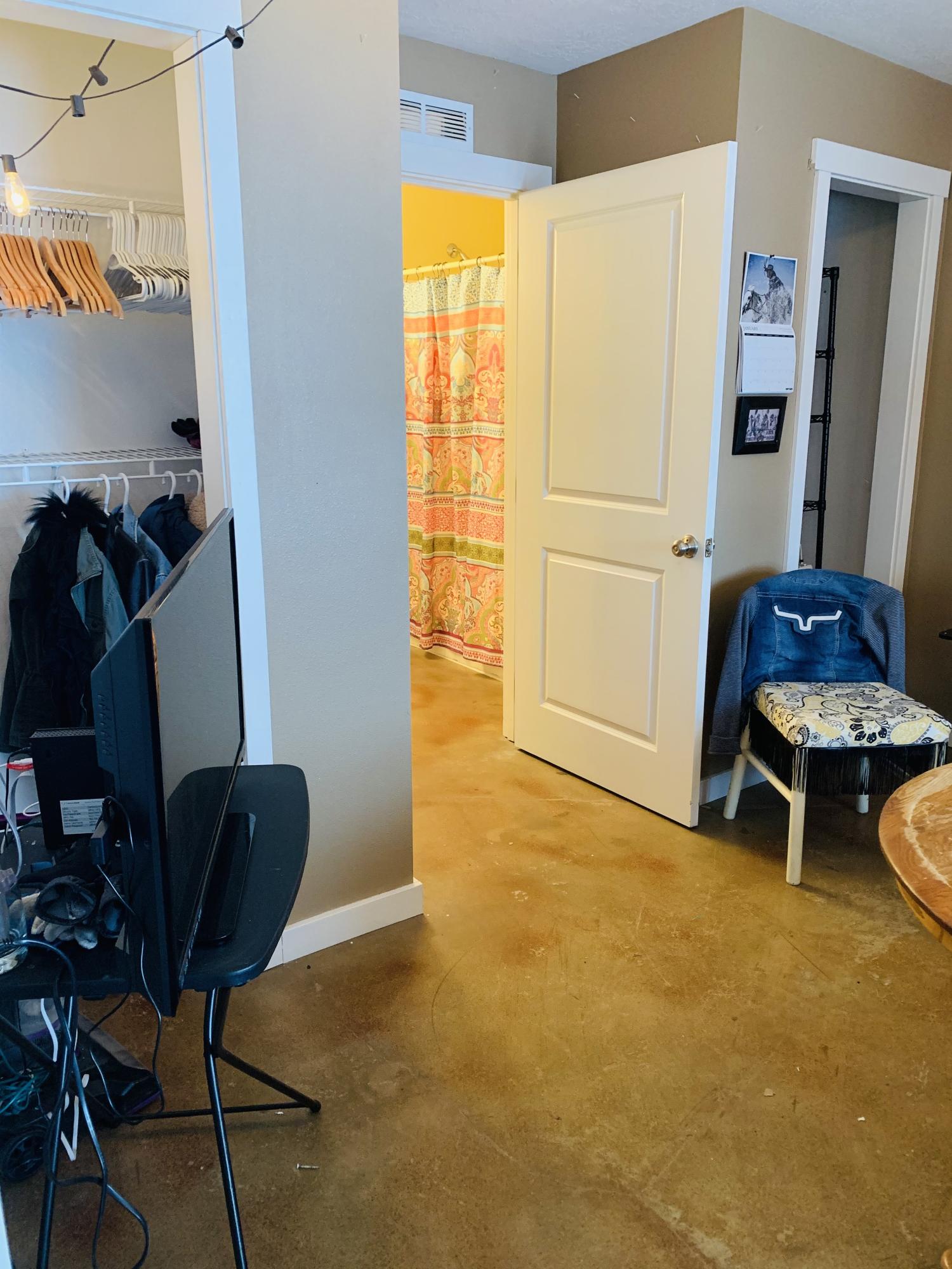 566 5th Street Metolius, OR 97741 - Photo 25 of 39 spare room/bath