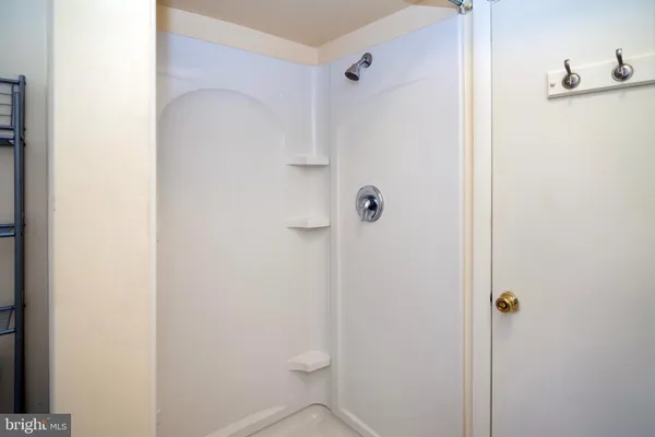$250,000 | 231 Willow Turn, Mount Laurel, NJ 08054