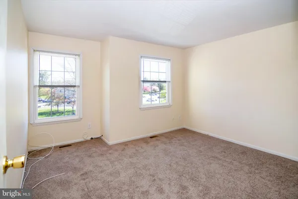 $250,000 | 231 Willow Turn, Mount Laurel, NJ 08054