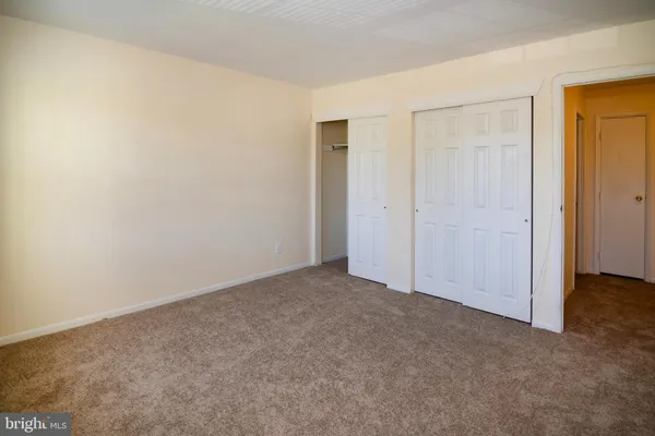 $250,000 | 231 Willow Turn, Mount Laurel, NJ 08054