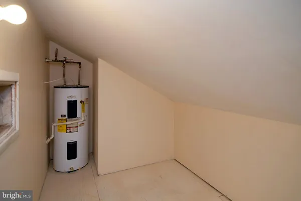 $250,000 | 231 Willow Turn, Mount Laurel, NJ 08054