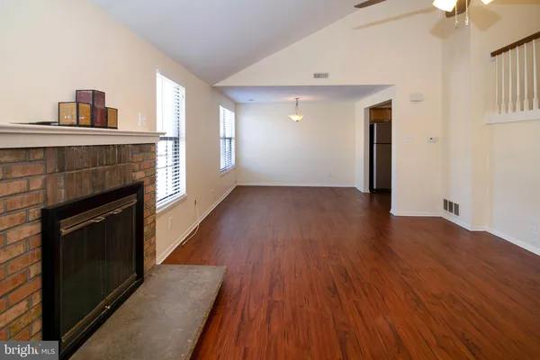 $250,000 | 231 Willow Turn, Mount Laurel, NJ 08054