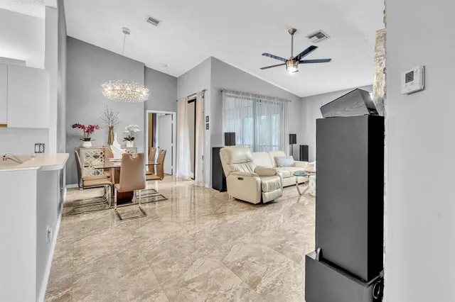 $199,000 | 5395 Firenze Drive, Unit O, Boynton Beach, FL 33437