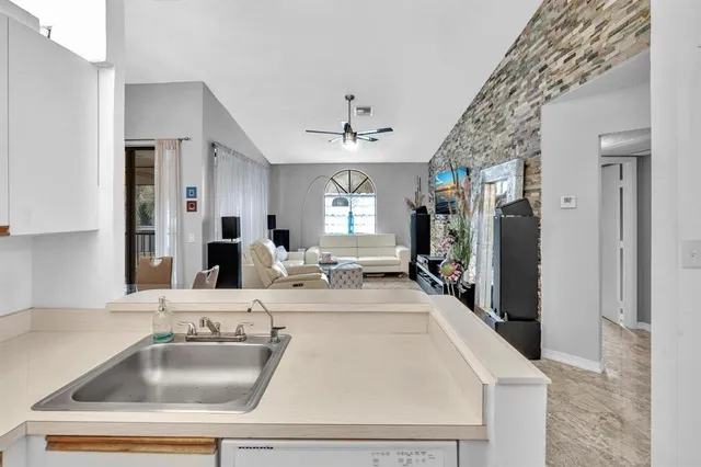 $199,000 | 5395 Firenze Drive, Unit O, Boynton Beach, FL 33437