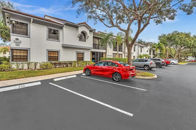 $199,000 | 5395 Firenze Drive, Unit O, Boynton Beach, FL 33437