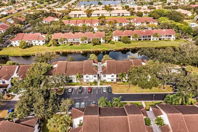 $199,000 | 5395 Firenze Drive, Unit O, Boynton Beach, FL 33437