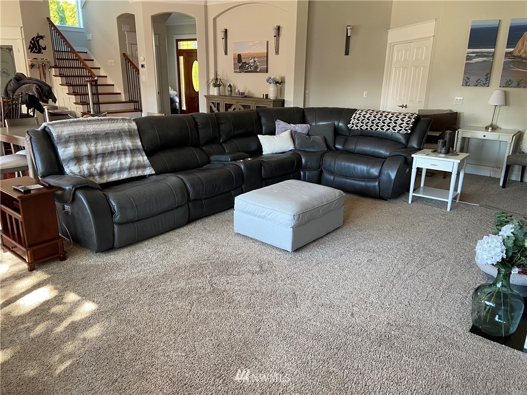 563 Pasco Avenue Northeast Renton, WA 98059 - Photo 11 of 37
