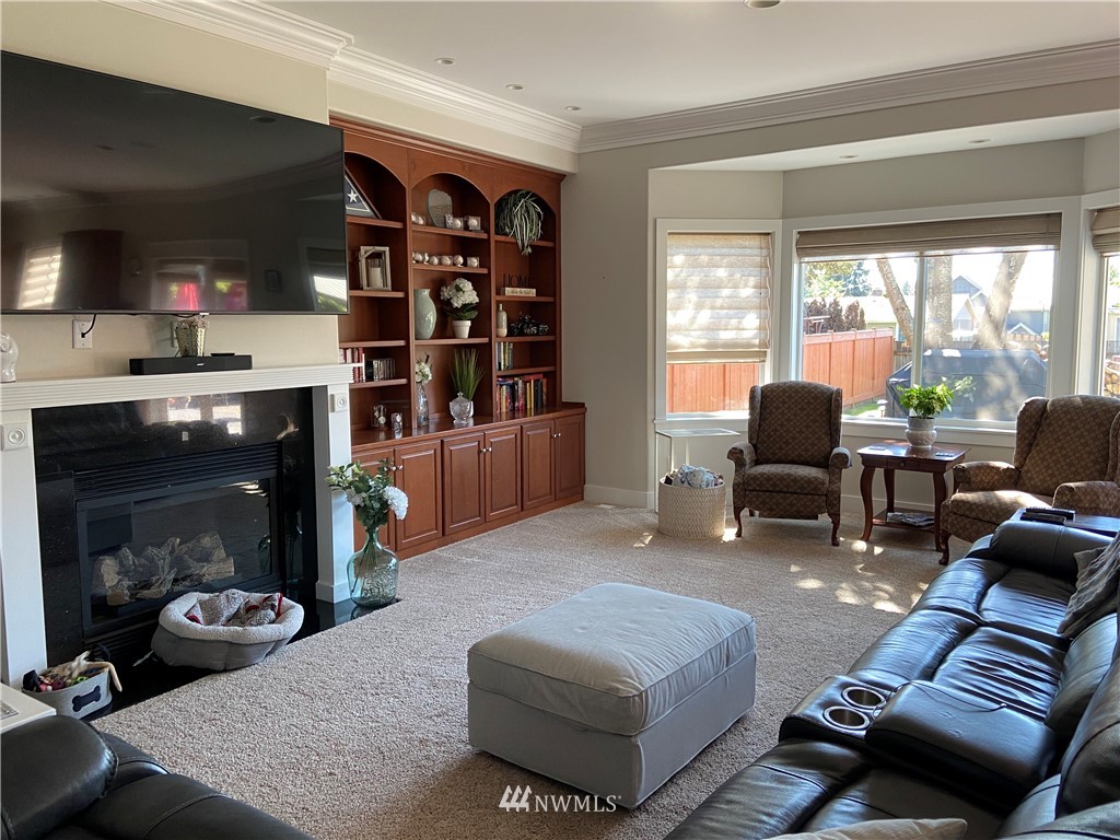 563 Pasco Avenue Northeast Renton, WA 98059 - Photo 13 of 37