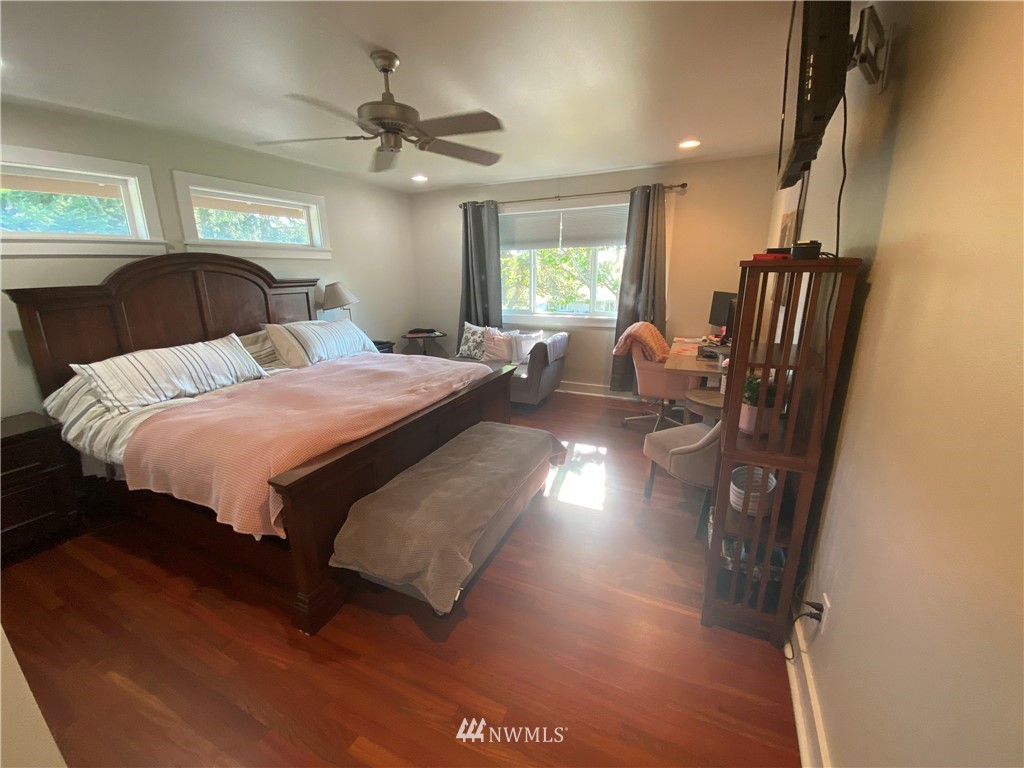 563 Pasco Avenue Northeast Renton, WA 98059 - Photo 18 of 37